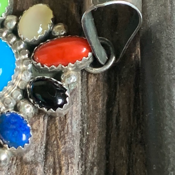 NAVAJO C.JONES STERLING SILVER PENDANT - Picture 7 of 10